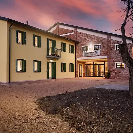 Farm stay Brussa Horse Oasi *
